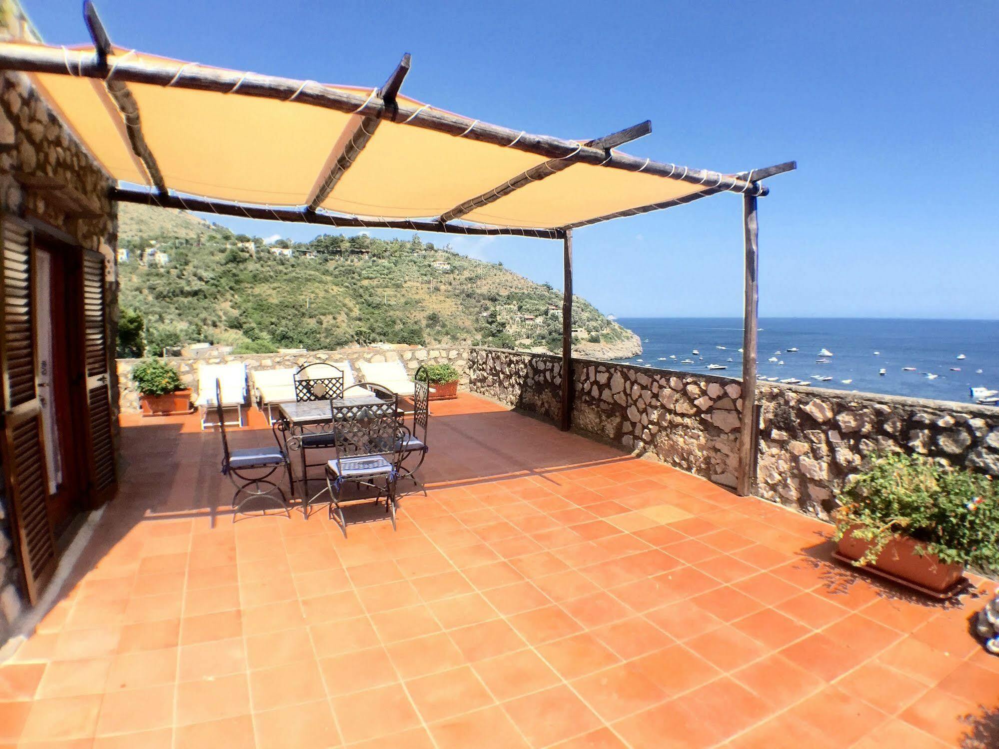 Apartahotel Marina Del Cantone